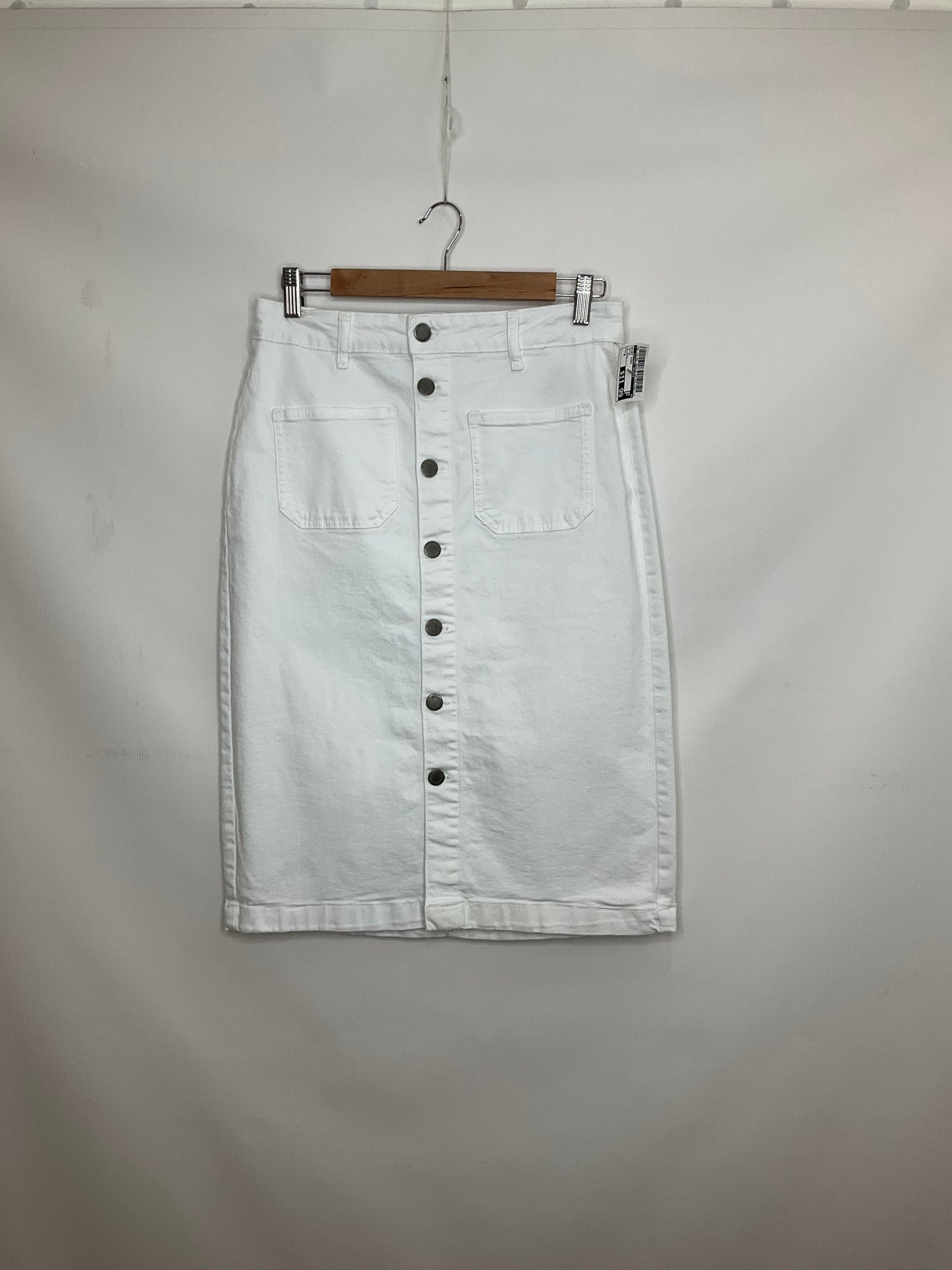 White Skirt Midi Clothes Mentor, Size 6