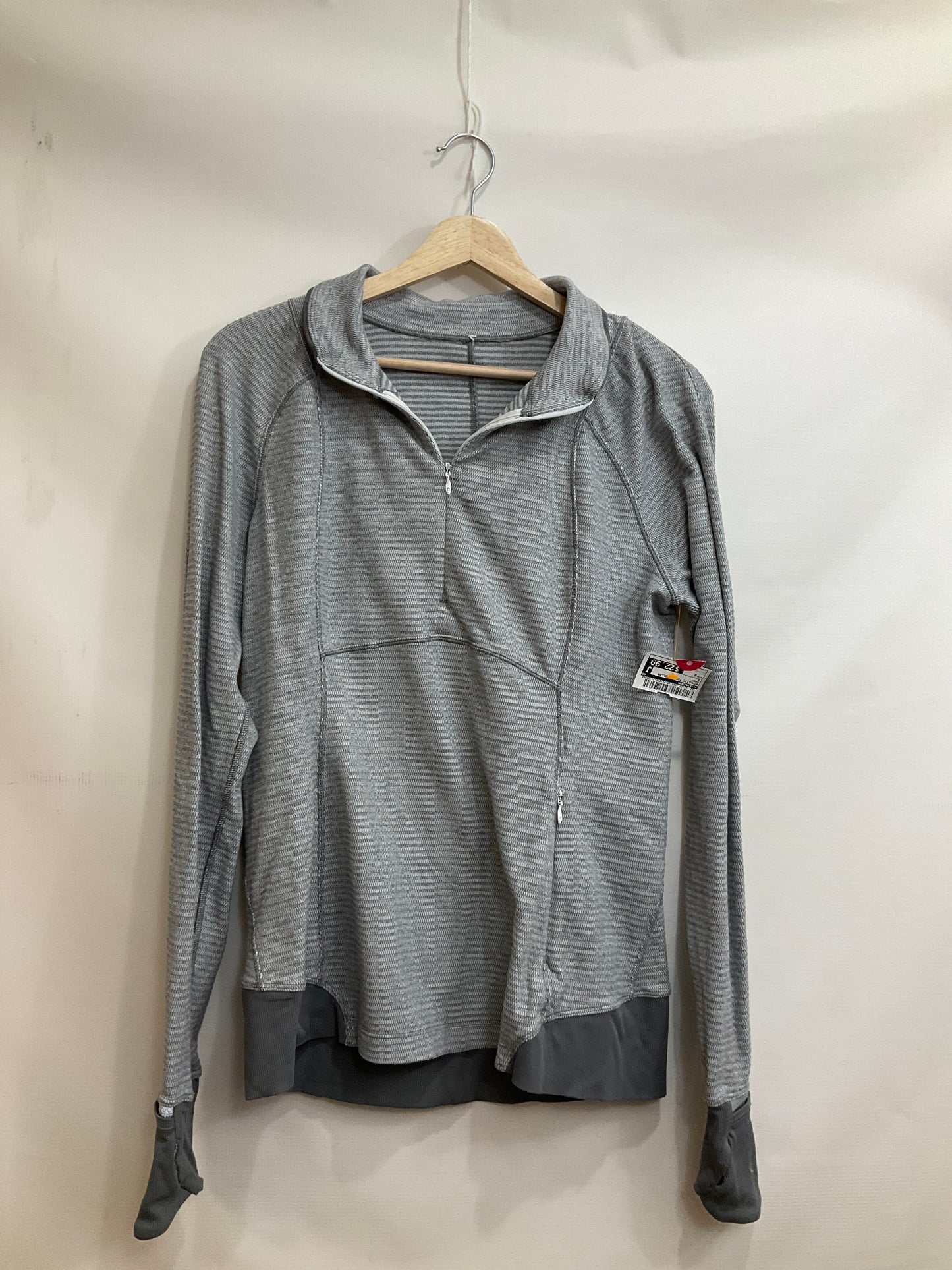 Athletic Top Long Sleeve Collar By Lululemon In Grey, Size: 8