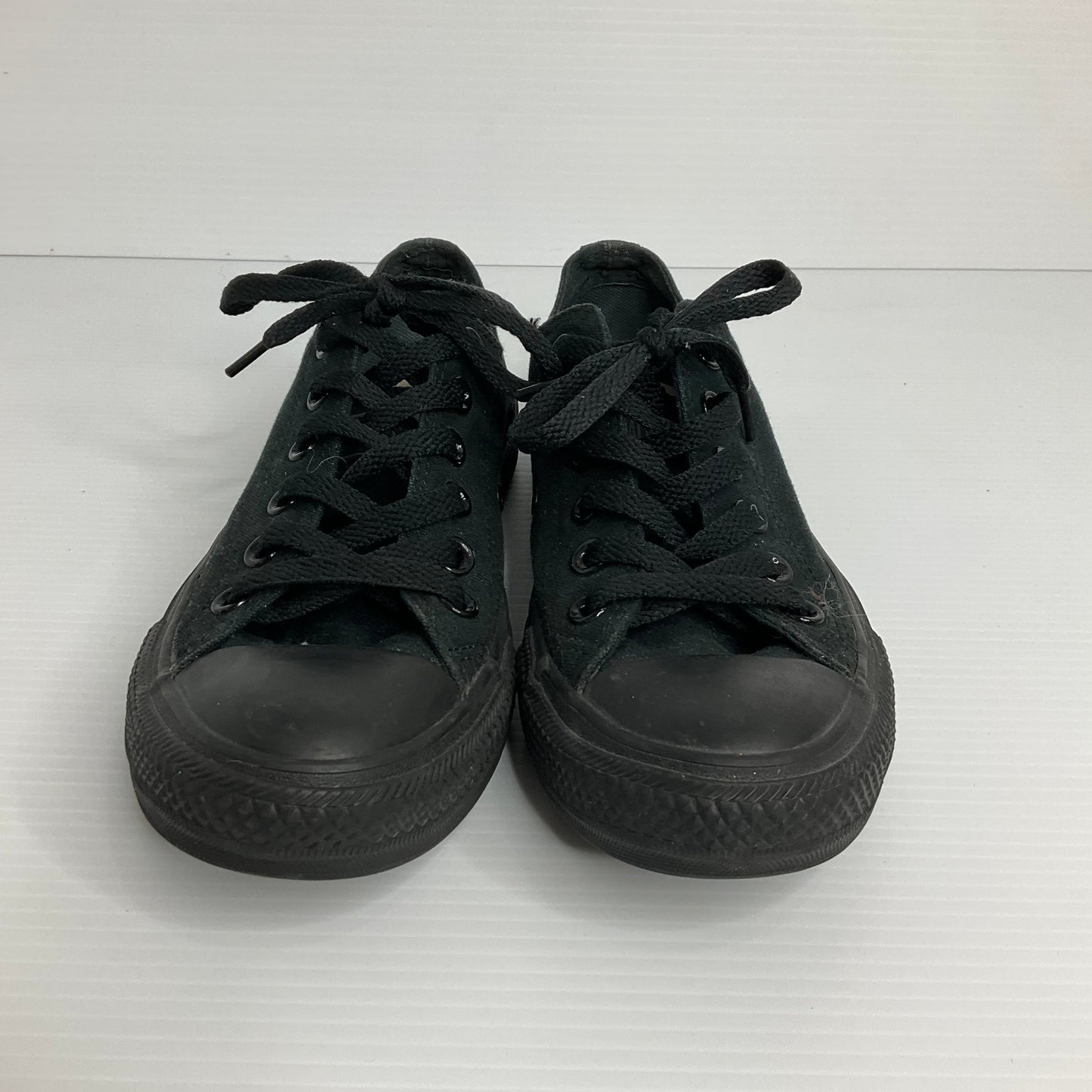 Black Shoes Sneakers Converse, Size 7