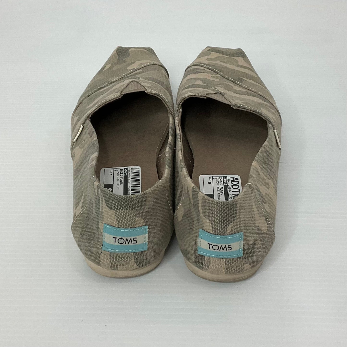 Camouflage Print Shoes Flats Toms, Size 9