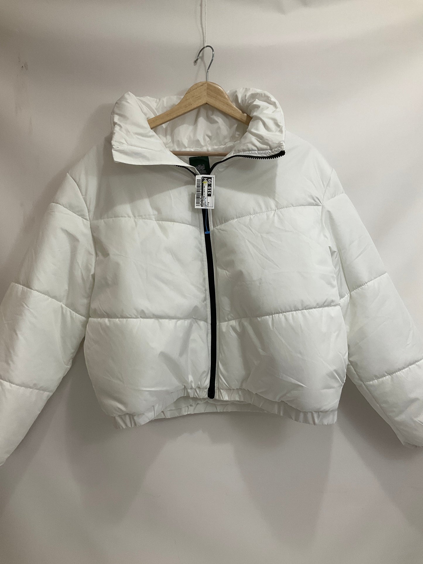 Coat Puffer & Quilted By Wild Fable In White, Size: M