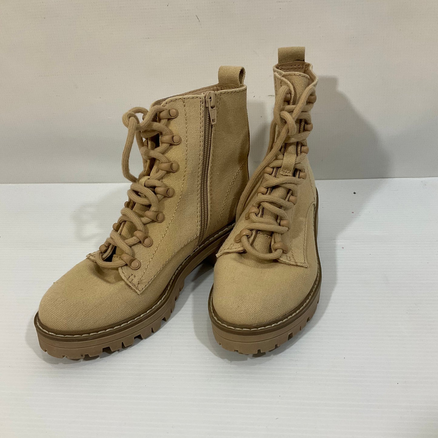 Boots Combat By Universal Thread In Tan, Size: 6.5