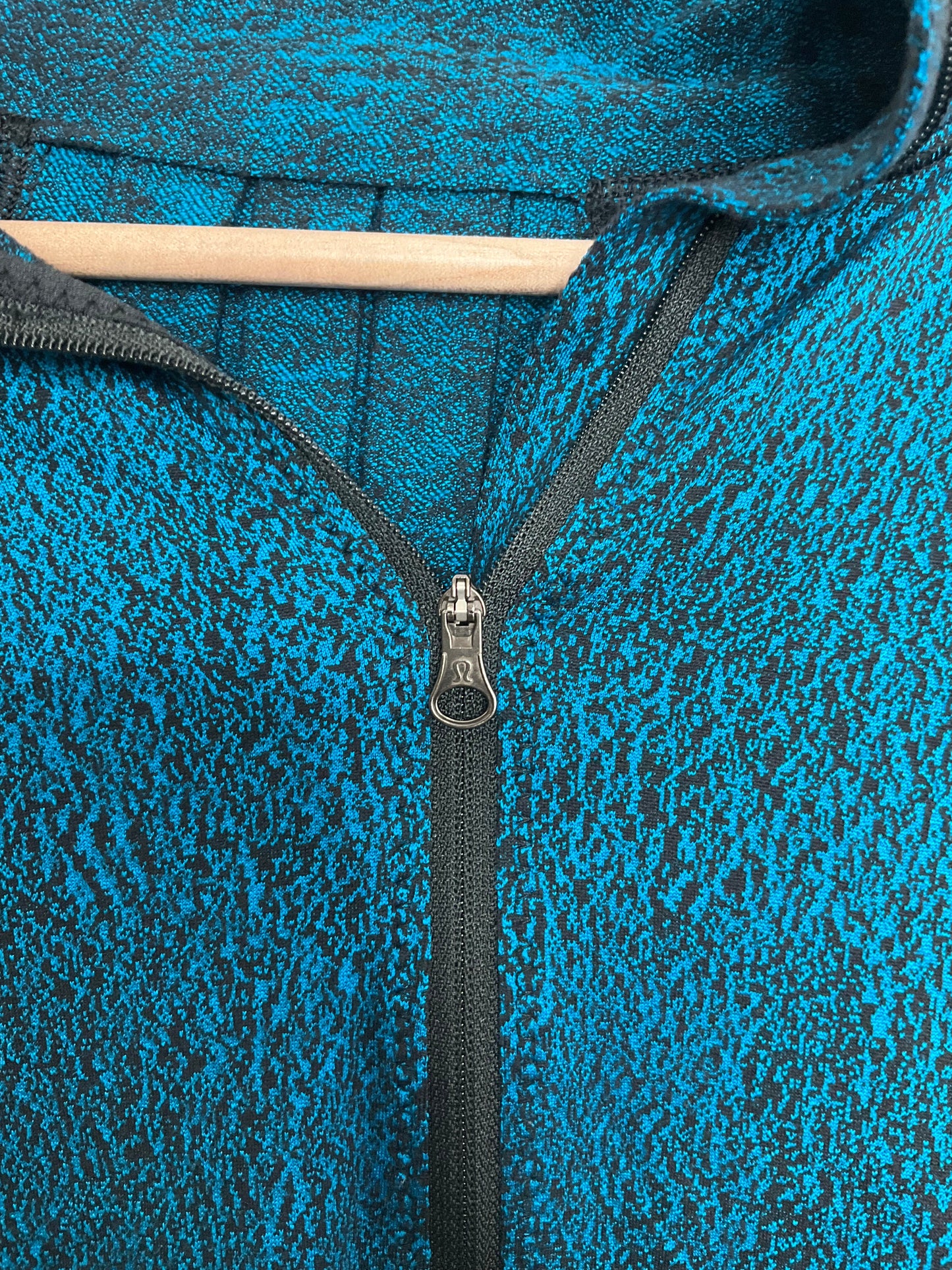 Black & Blue Athletic Jacket Lululemon, Size 10