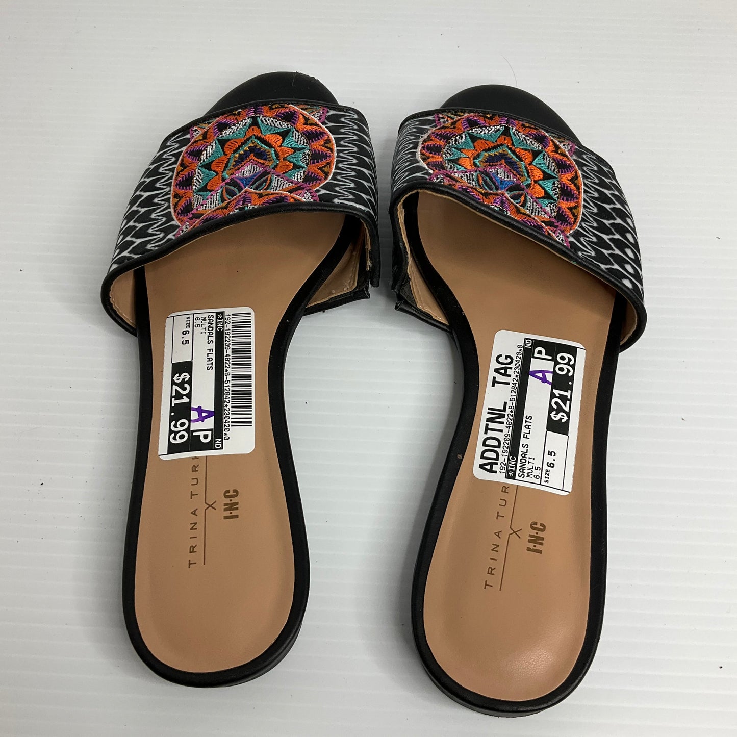 Multi-colored Sandals Flats Inc, Size 6.5