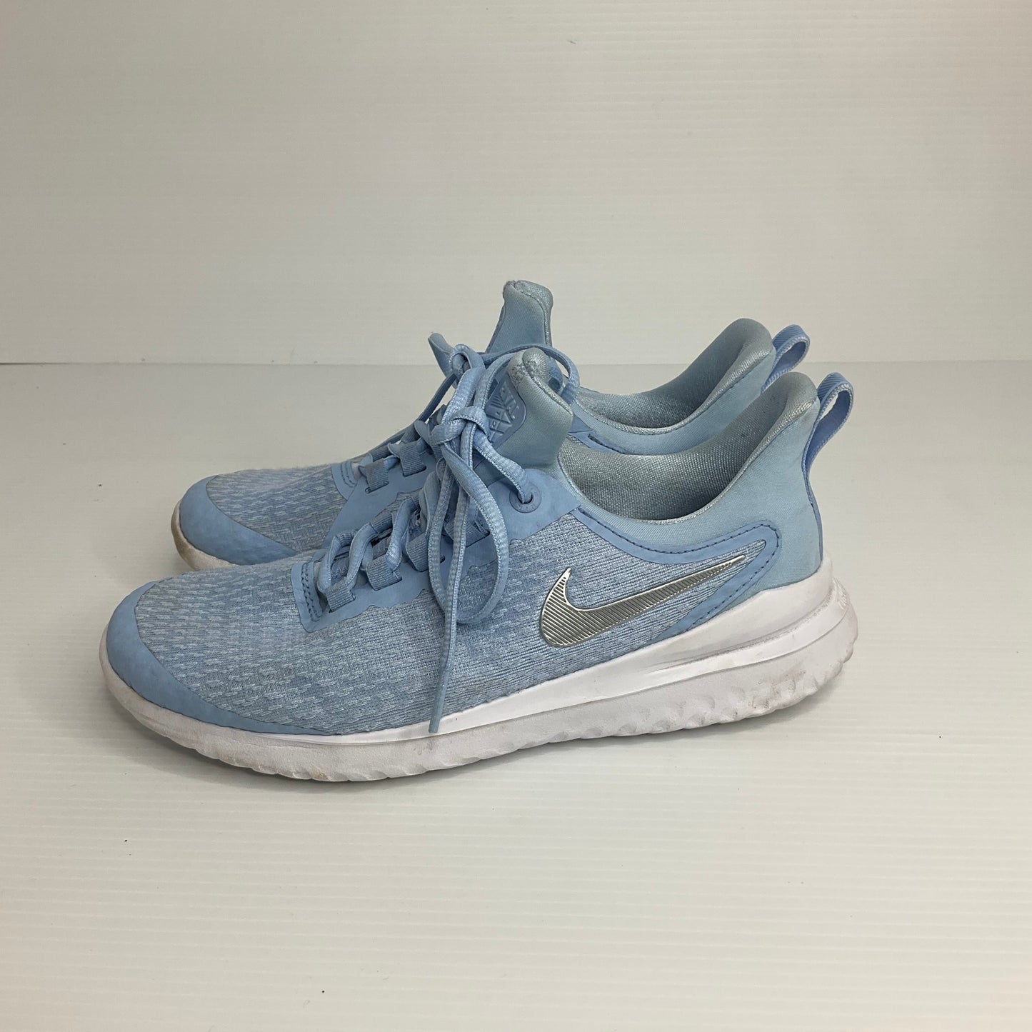 Blue Shoes Athletic Nike, Size 6.5