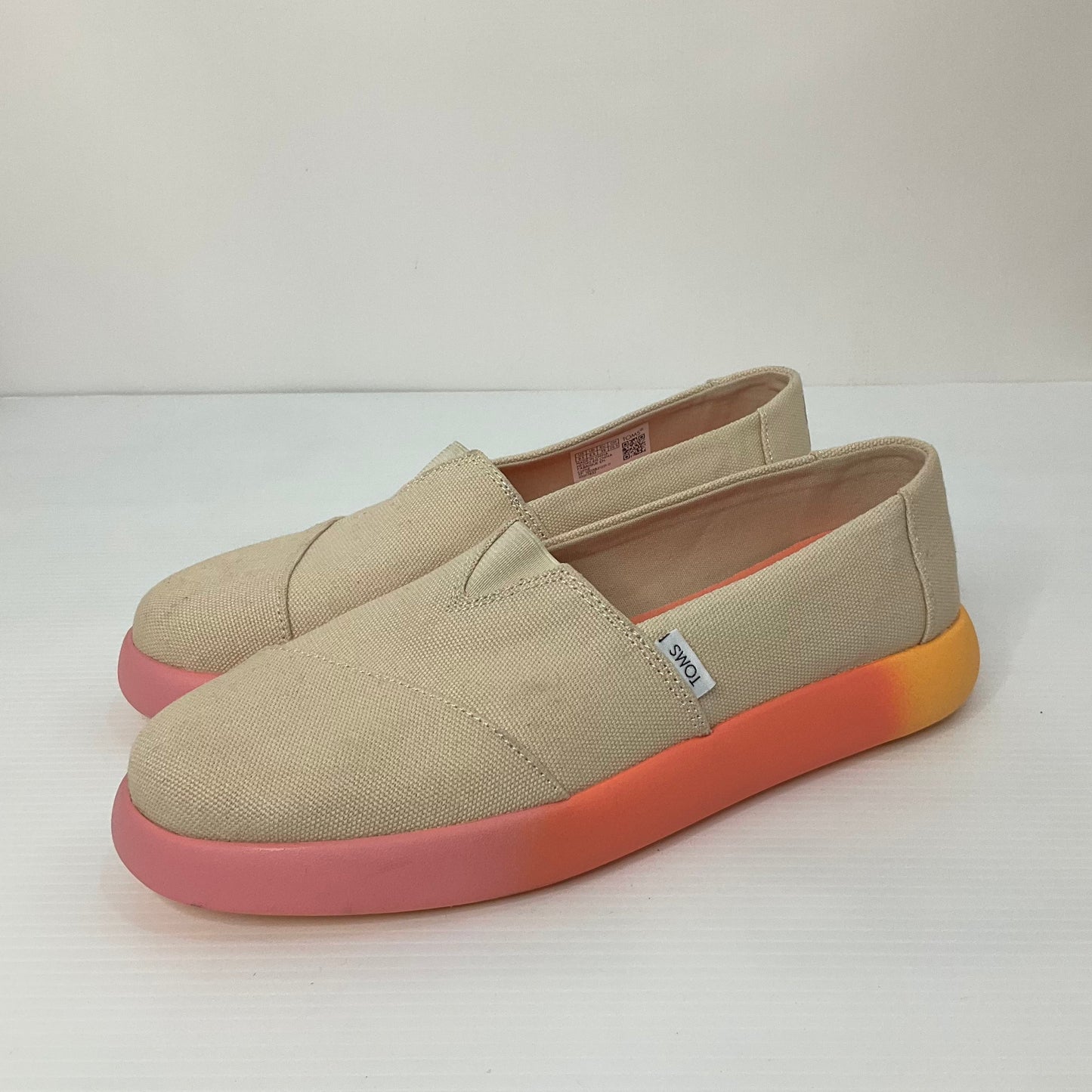 Tan Shoes Sneakers Toms, Size 8.5