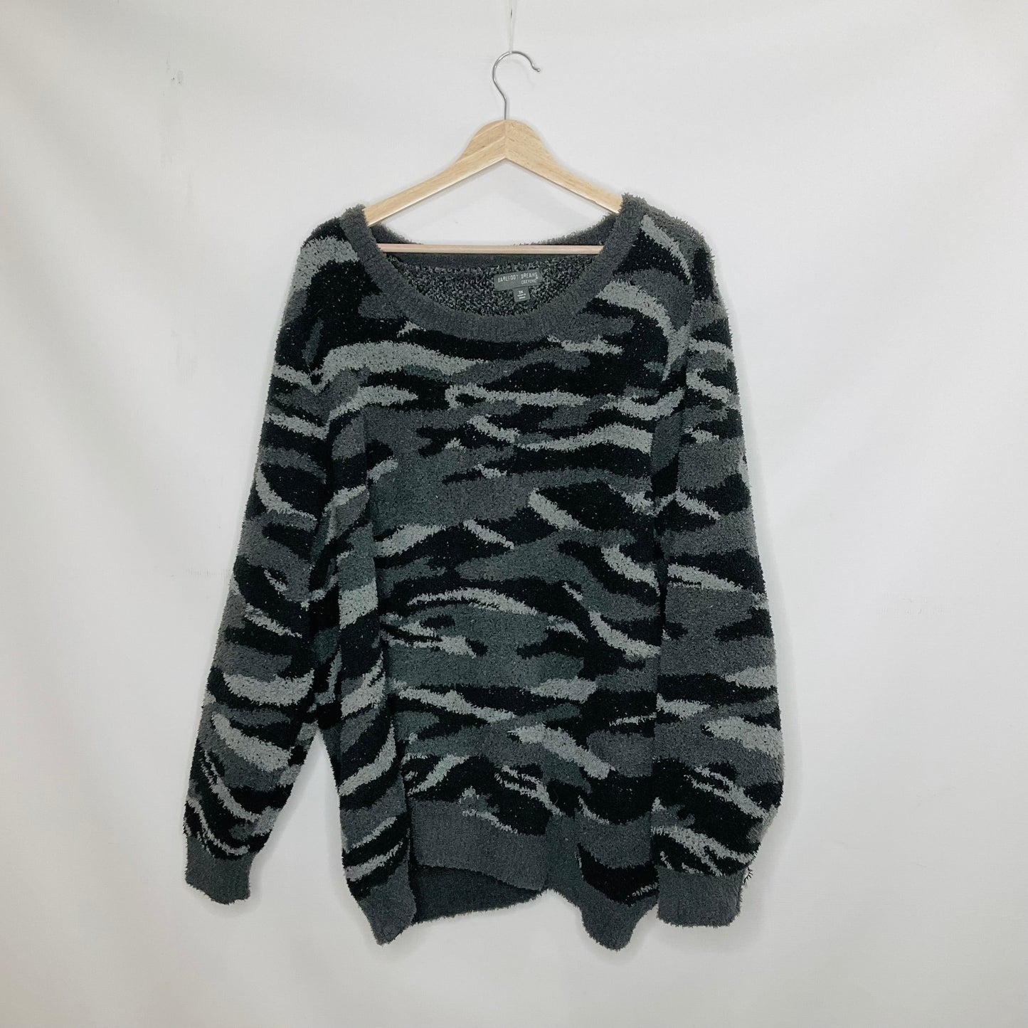 Camouflage Print Sweater Barefoot Dreams, Size 3x