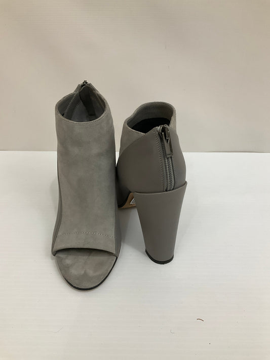 Shoes Heels Block By Vince In Grey, Size: 7