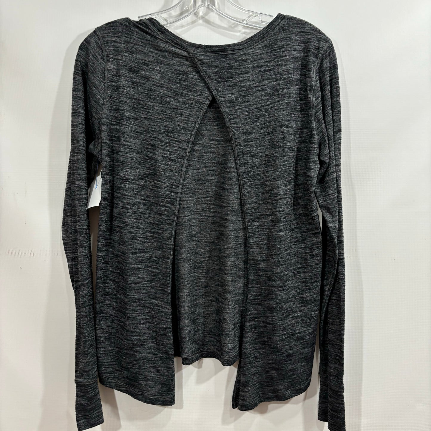 Athletic Top Long Sleeve Crewneck By Lululemon In Grey, Size: 8