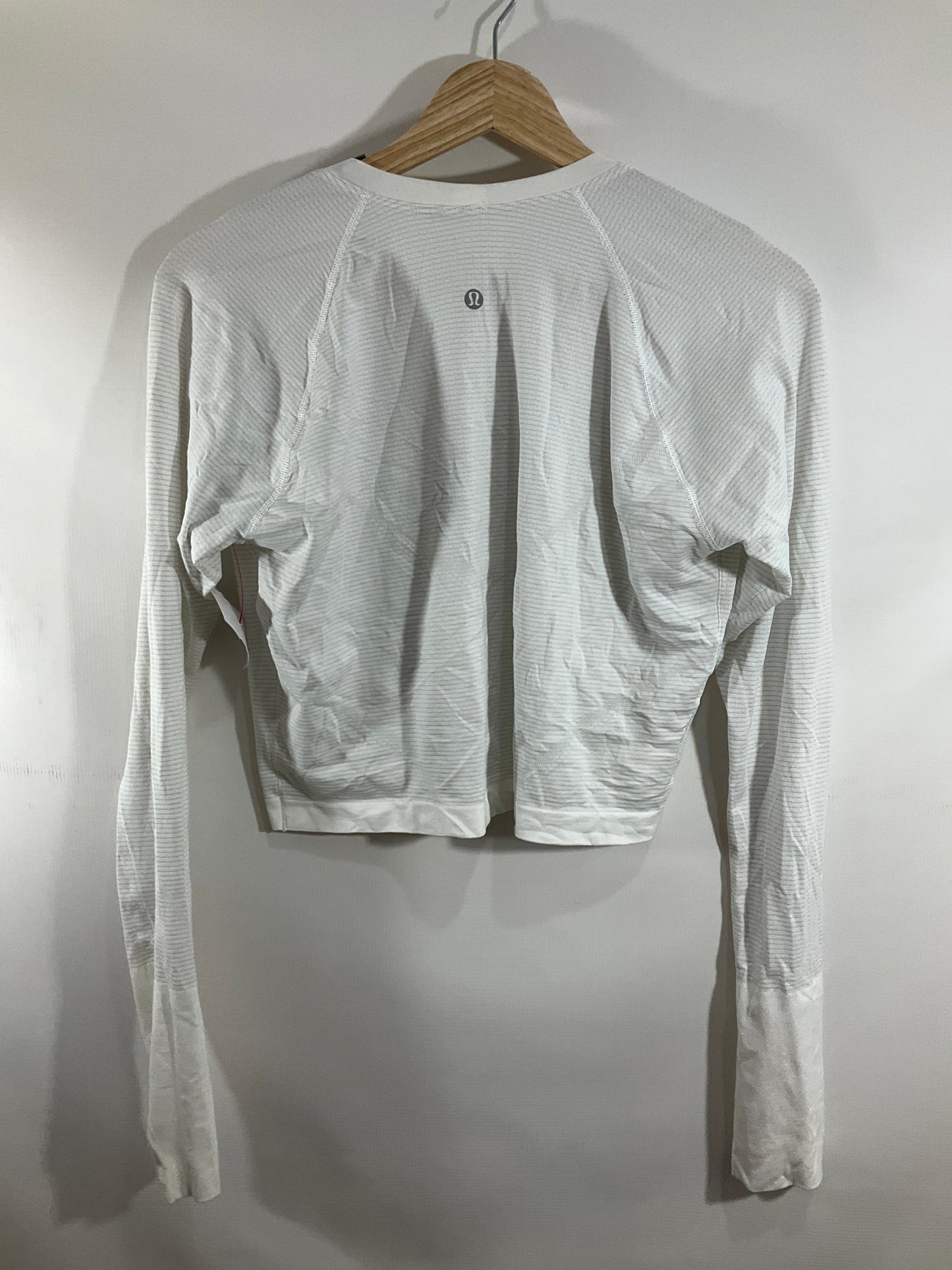 Athletic Top Long Sleeve Crewneck By Lululemon In White, Size: 12