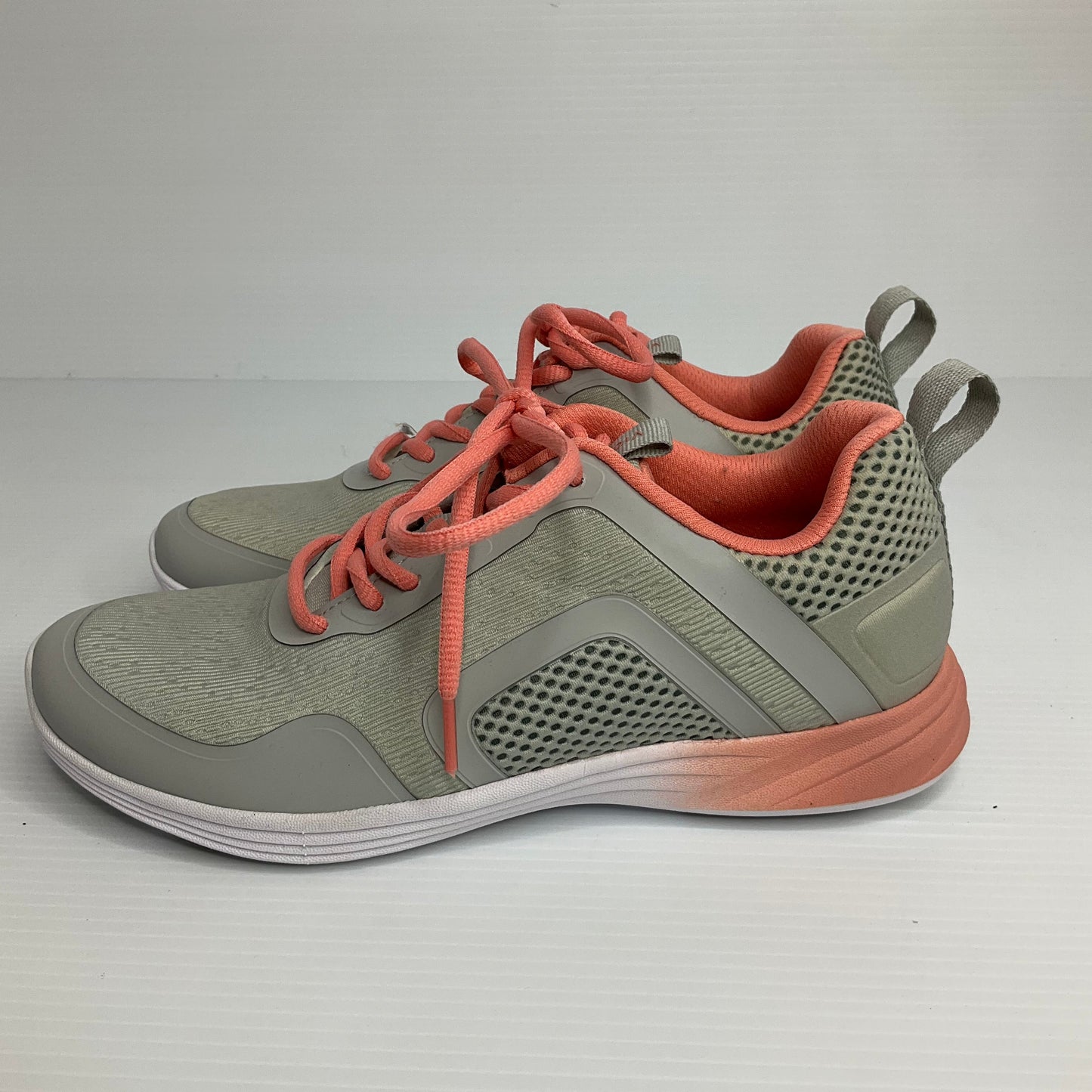 Grey Shoes Athletic Vionic, Size 6.5