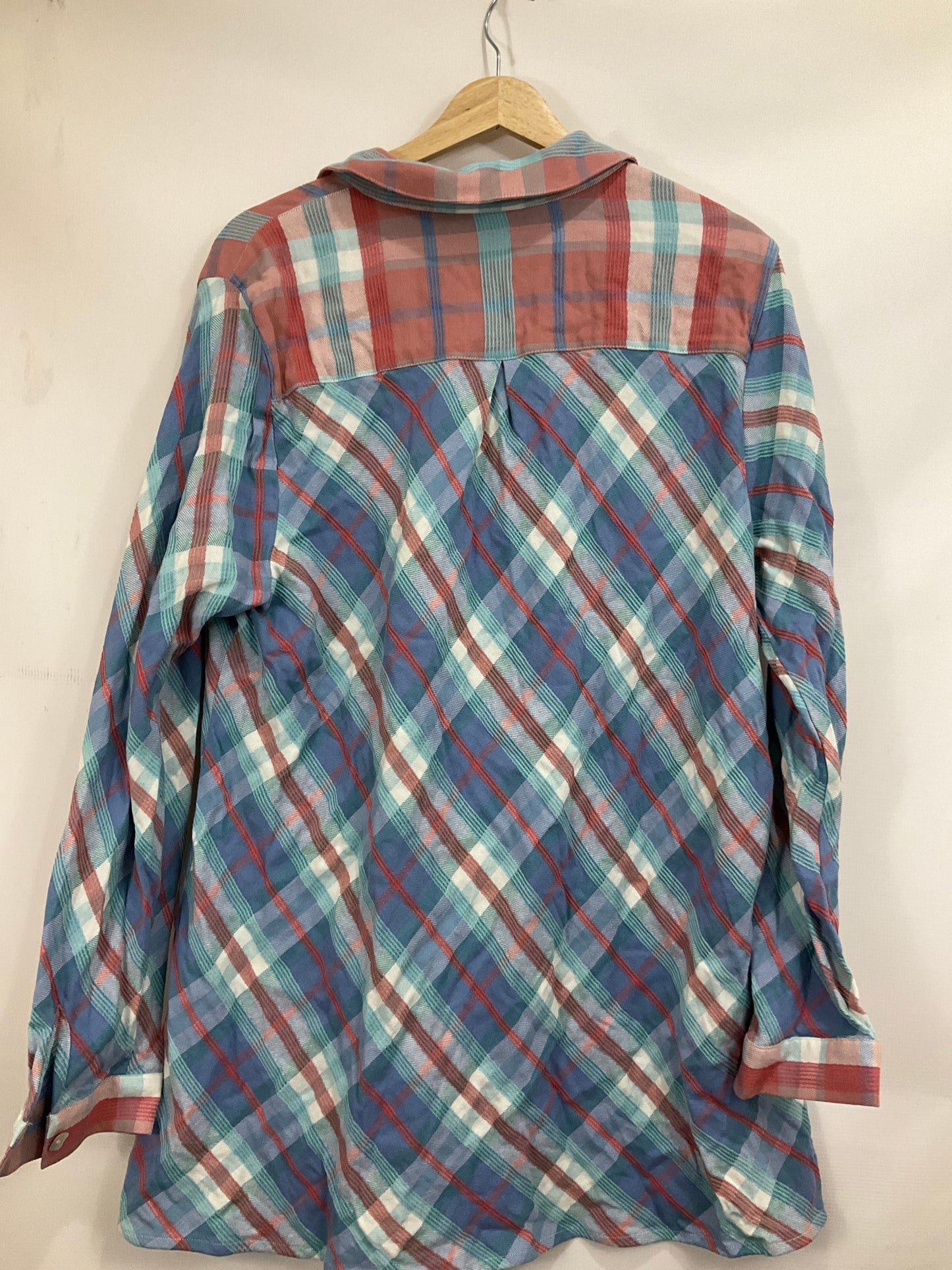 Top Long Sleeve By Soft Surroundings In Plaid Pattern, Size: 1x