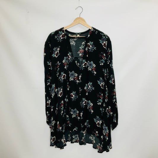 Top Long Sleeve By Free People In Black, Size: S