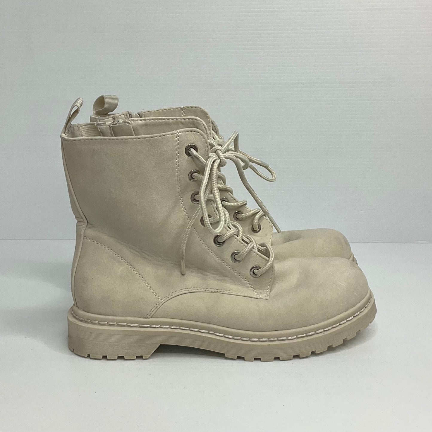 Cream Boots Combat Torrid, Size 8.5