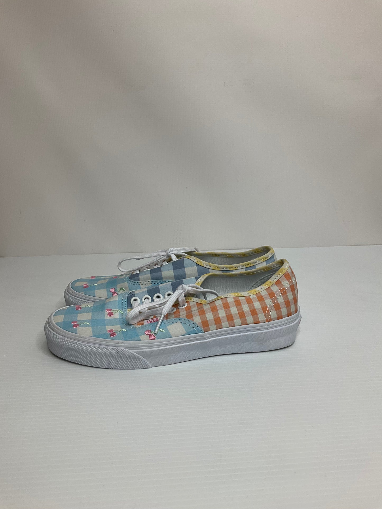 Plaid Pattern Shoes Sneakers Vans, Size 8