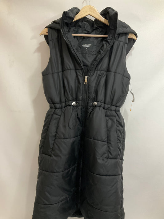 Coat Puffer & Quilted By Clothes Mentor In Black, Size: M