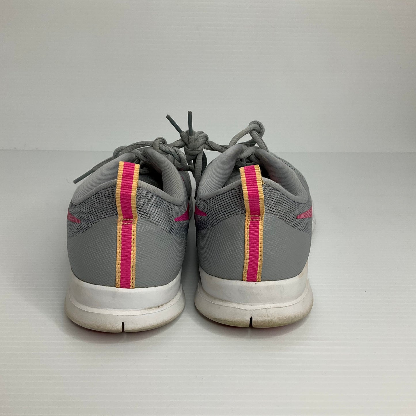 Grey Shoes Athletic Nike, Size 9.5