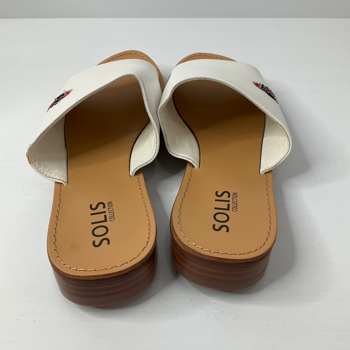 White Sandals Flats Clothes Mentor, Size 8