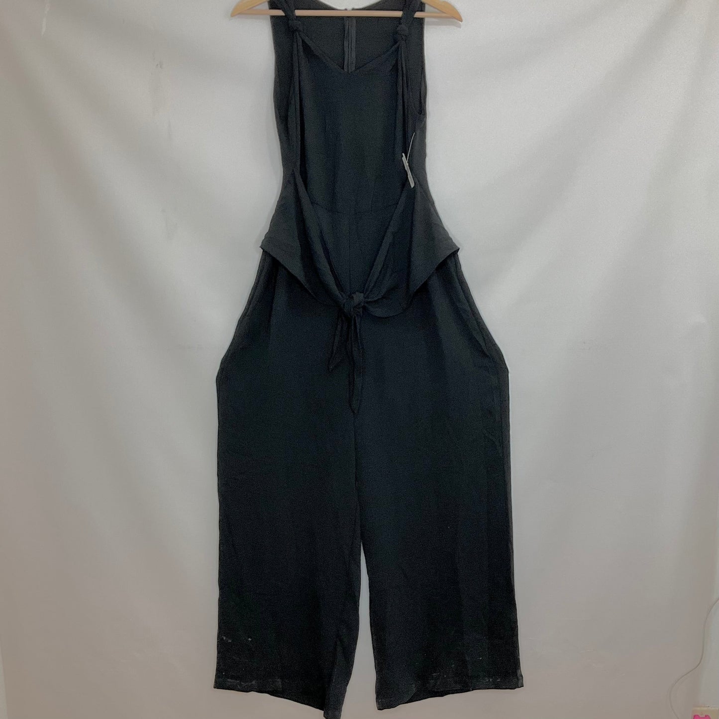 Black Jumpsuit Shein, Size L
