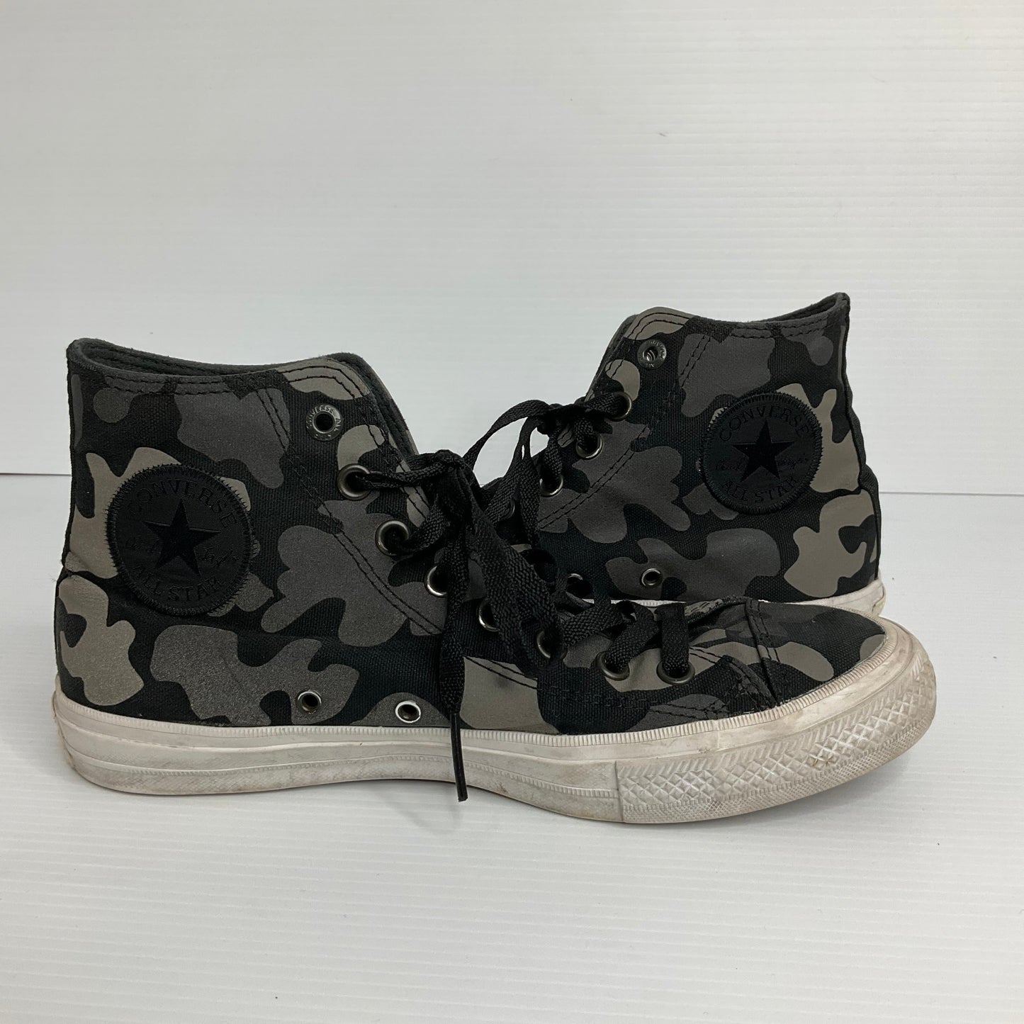 Camouflage Print Shoes Sneakers Converse, Size 10