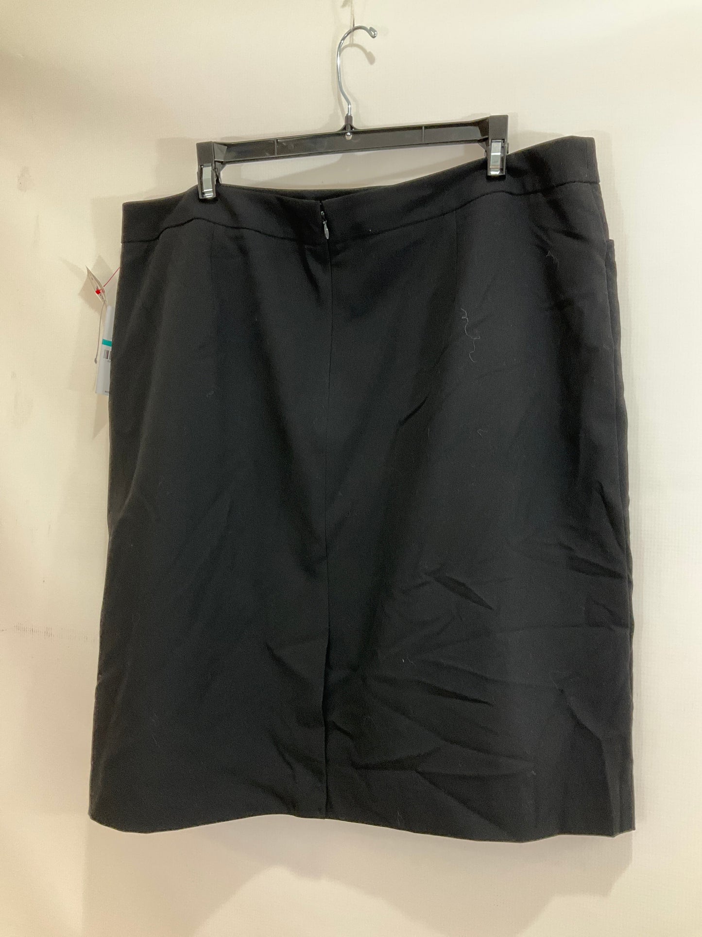 Black Skirt Midi Chaus, Size 16
