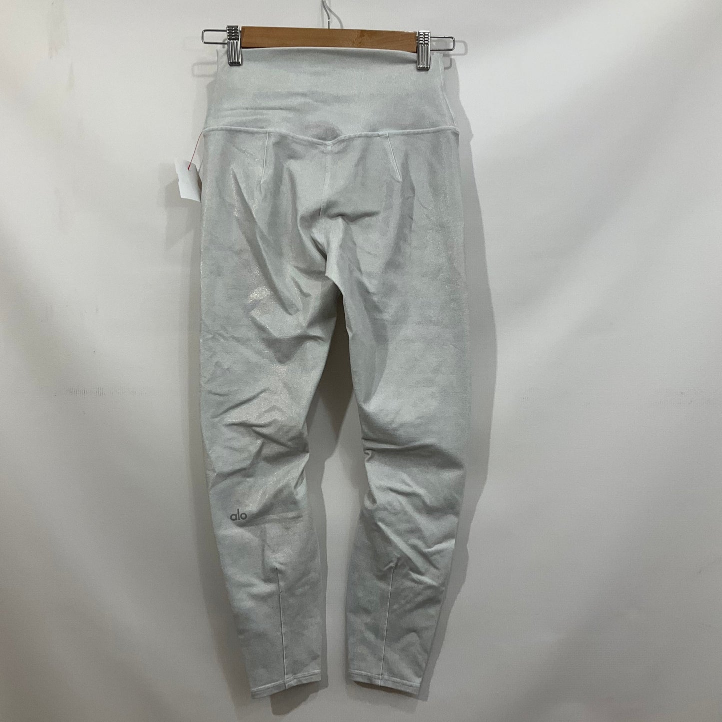 Athletic Leggings By Alo In Silver, Size: S