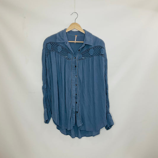 Top Long Sleeve By Free People In Blue, Size: S