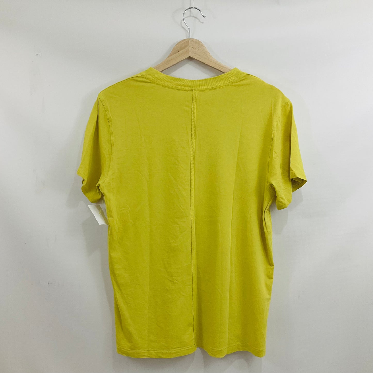 Athletic Top Short Sleeve By Lululemon In Yellow, Size: 6