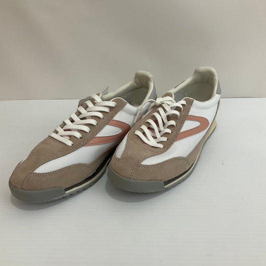 Shoes Sneakers By Cmf In Beige, Size: 9.5