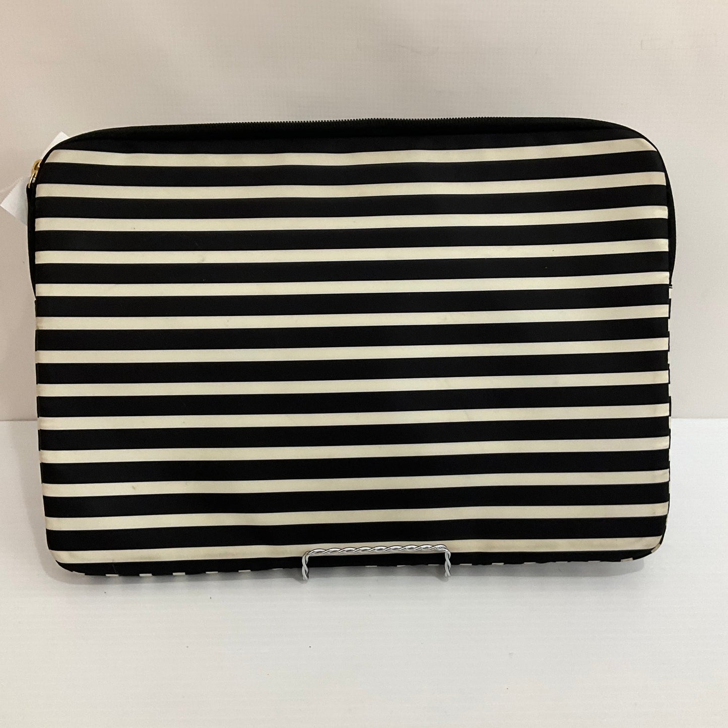 Laptop Sleeve Designer By Kate Spade, Size: Large