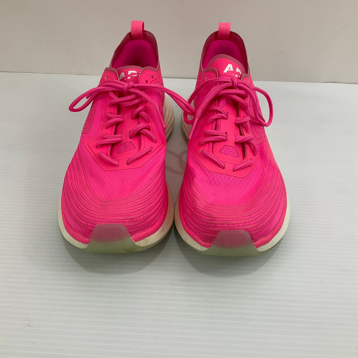 Shoes Athletic By Cma In Pink, Size: 9