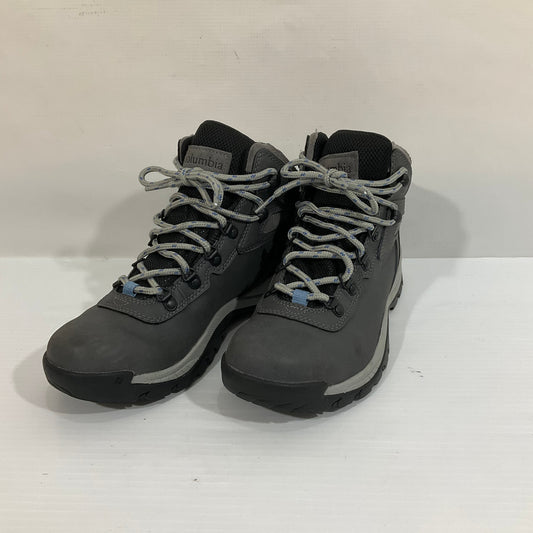 Shoes Sneakers By Columbia In Grey, Size: 9