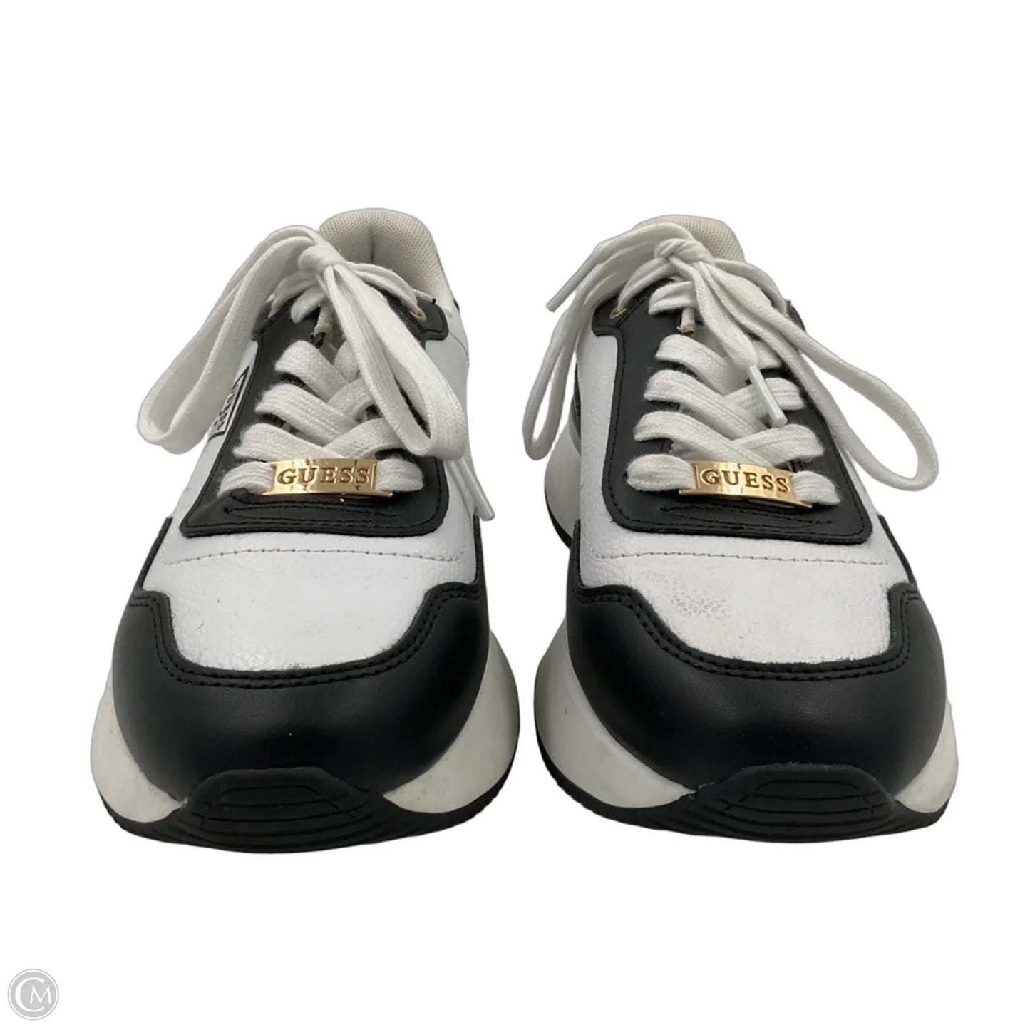 Shoes Sneakers By Guess In Black & White, Size: 7.5