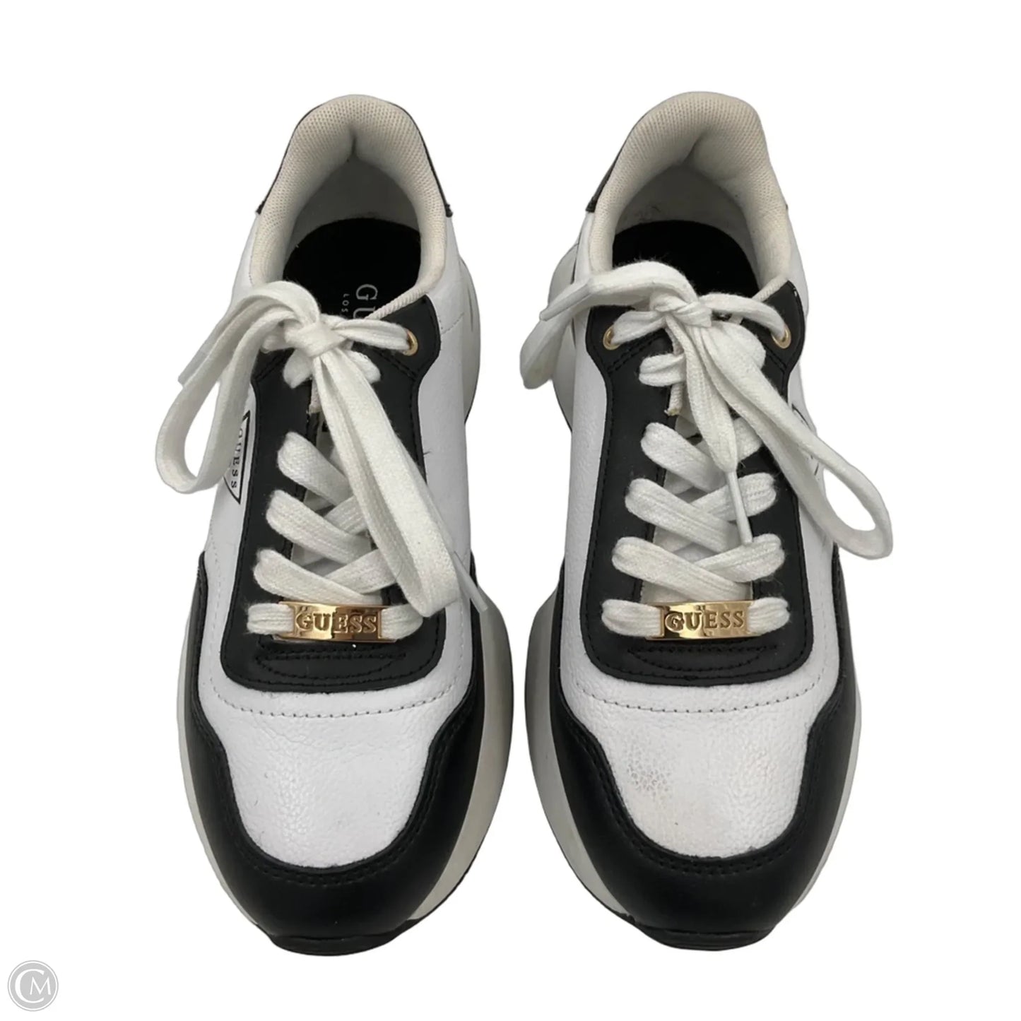 Shoes Sneakers By Guess In Black & White, Size: 7.5