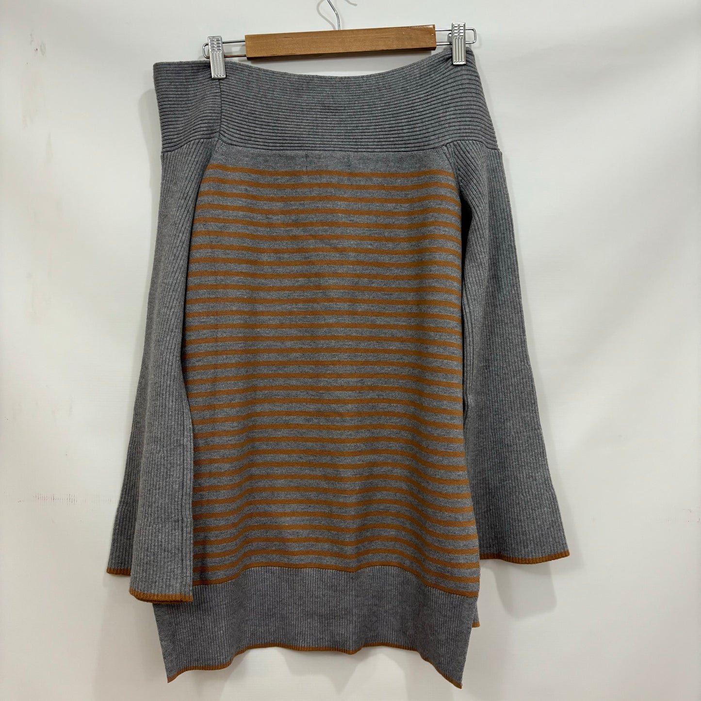 Sweater By Anthropologie In Grey, Size: S