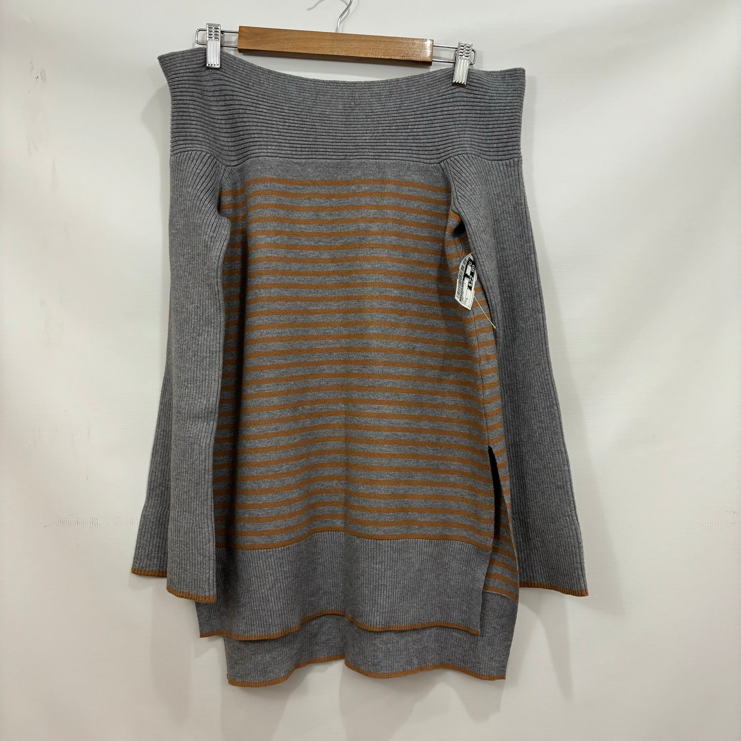 Sweater By Anthropologie In Grey, Size: S