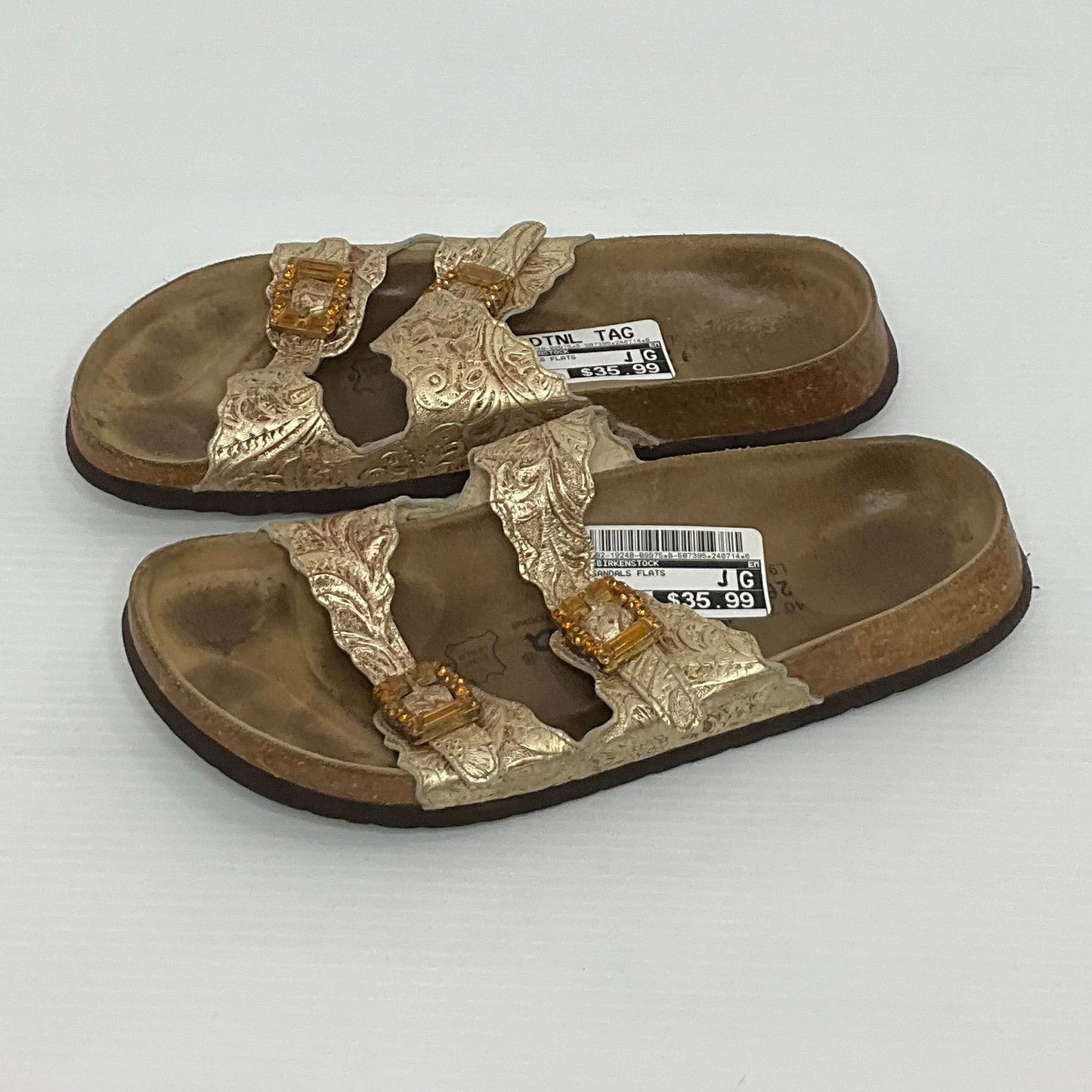 Gold Sandals Flats Birkenstock, Size 9