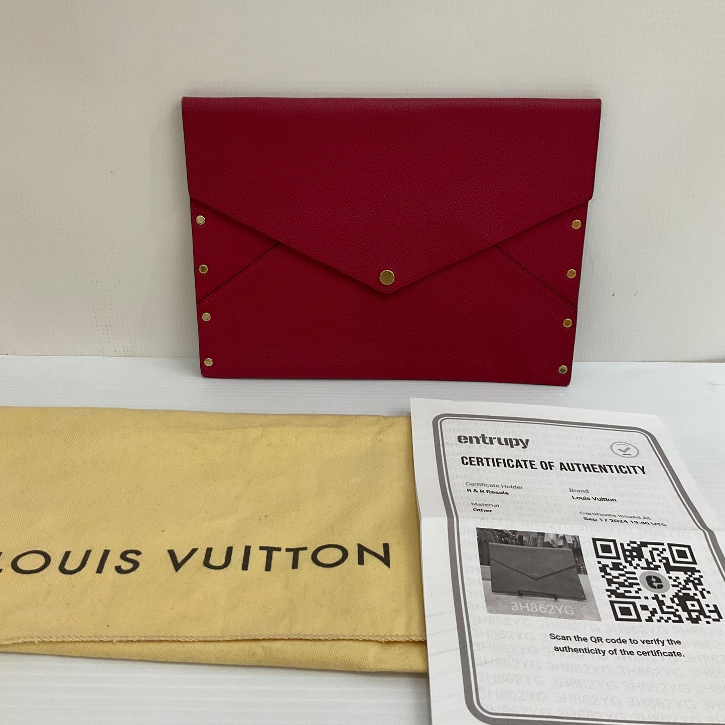 Clutch Luxury Designer By Louis Vuitton, Size: Medium