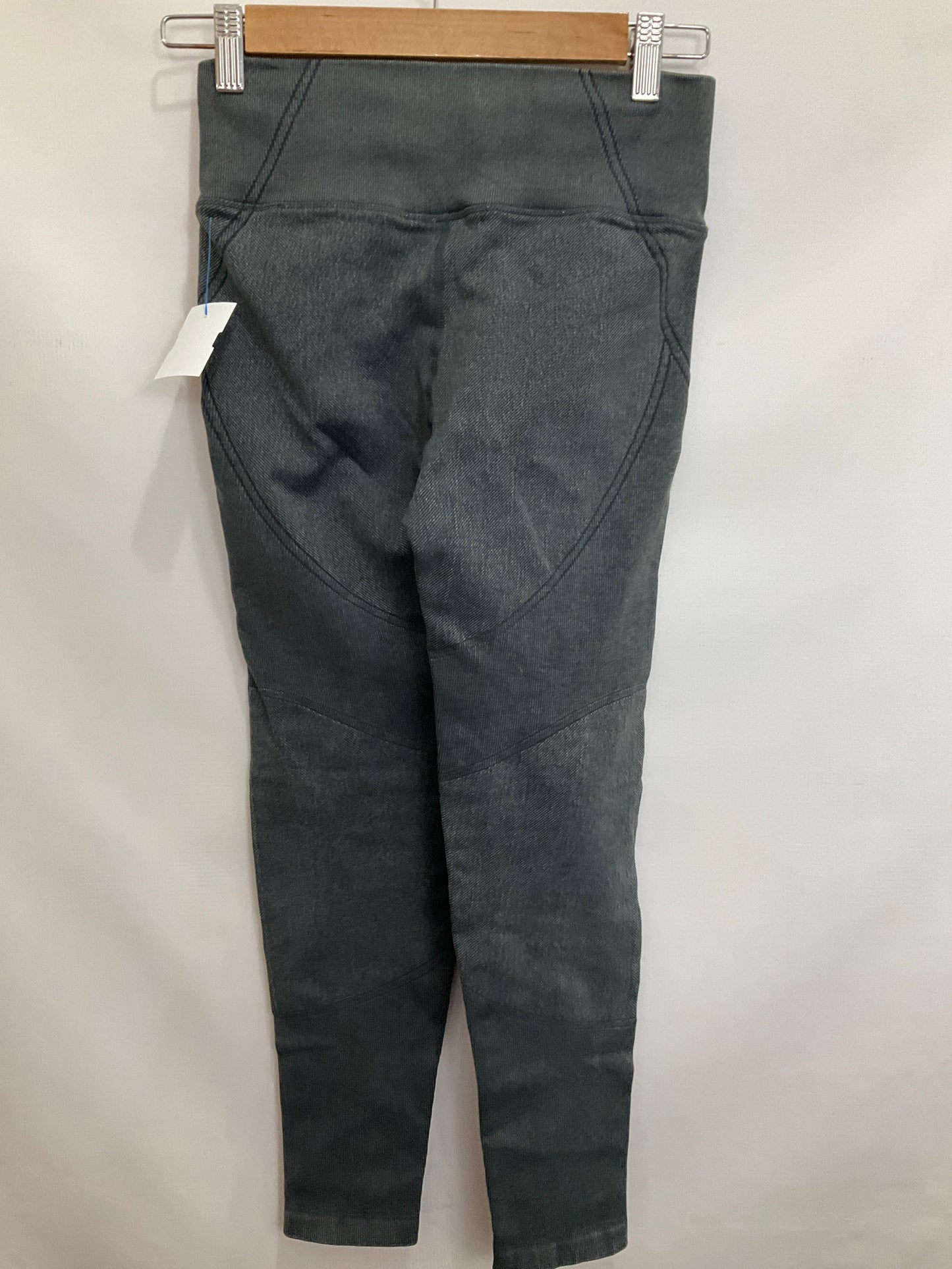 Athletic Leggings By Aerie In Grey, Size: S