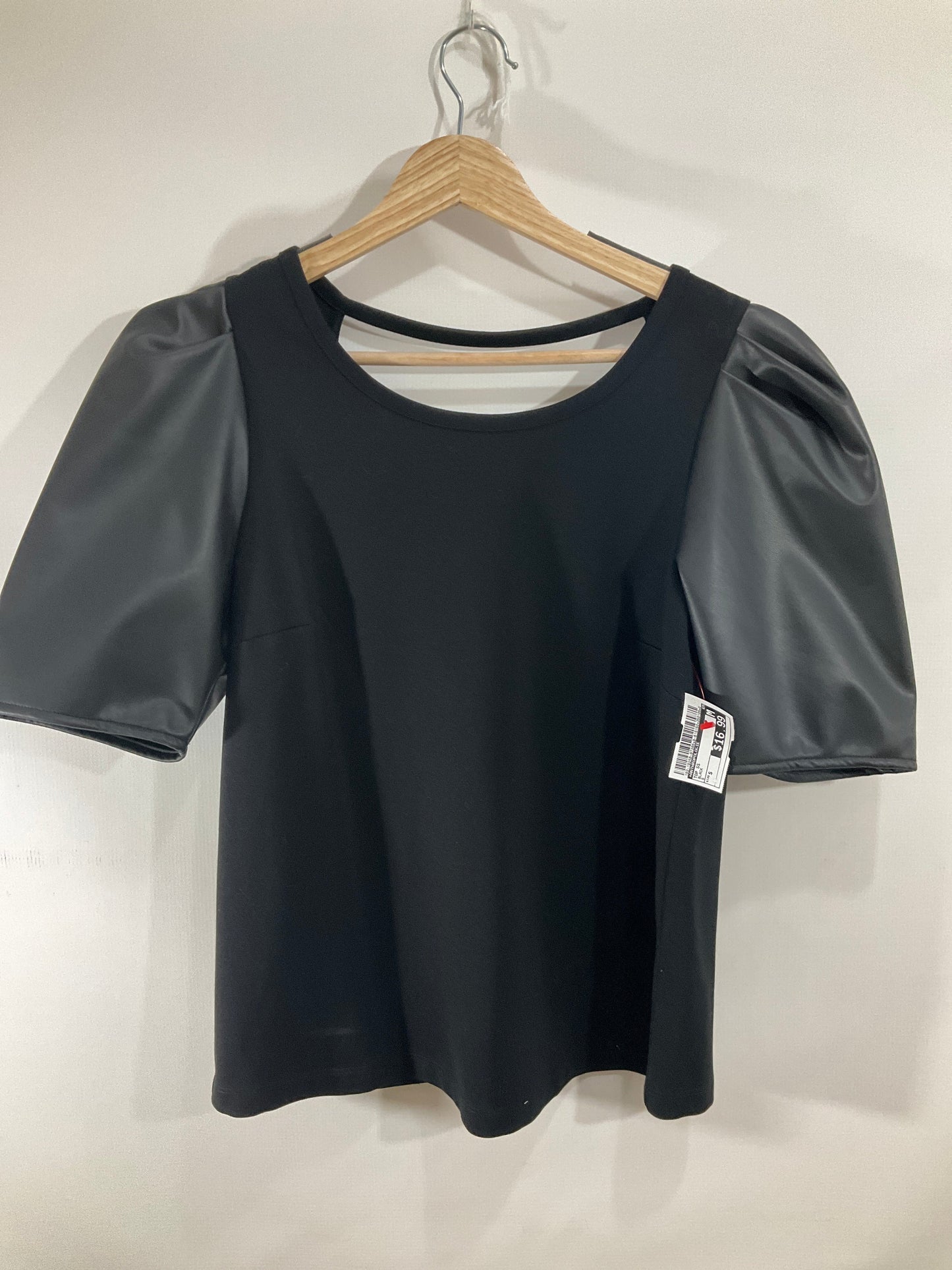 Top Short Sleeve By Anthropologie In Black, Size: S