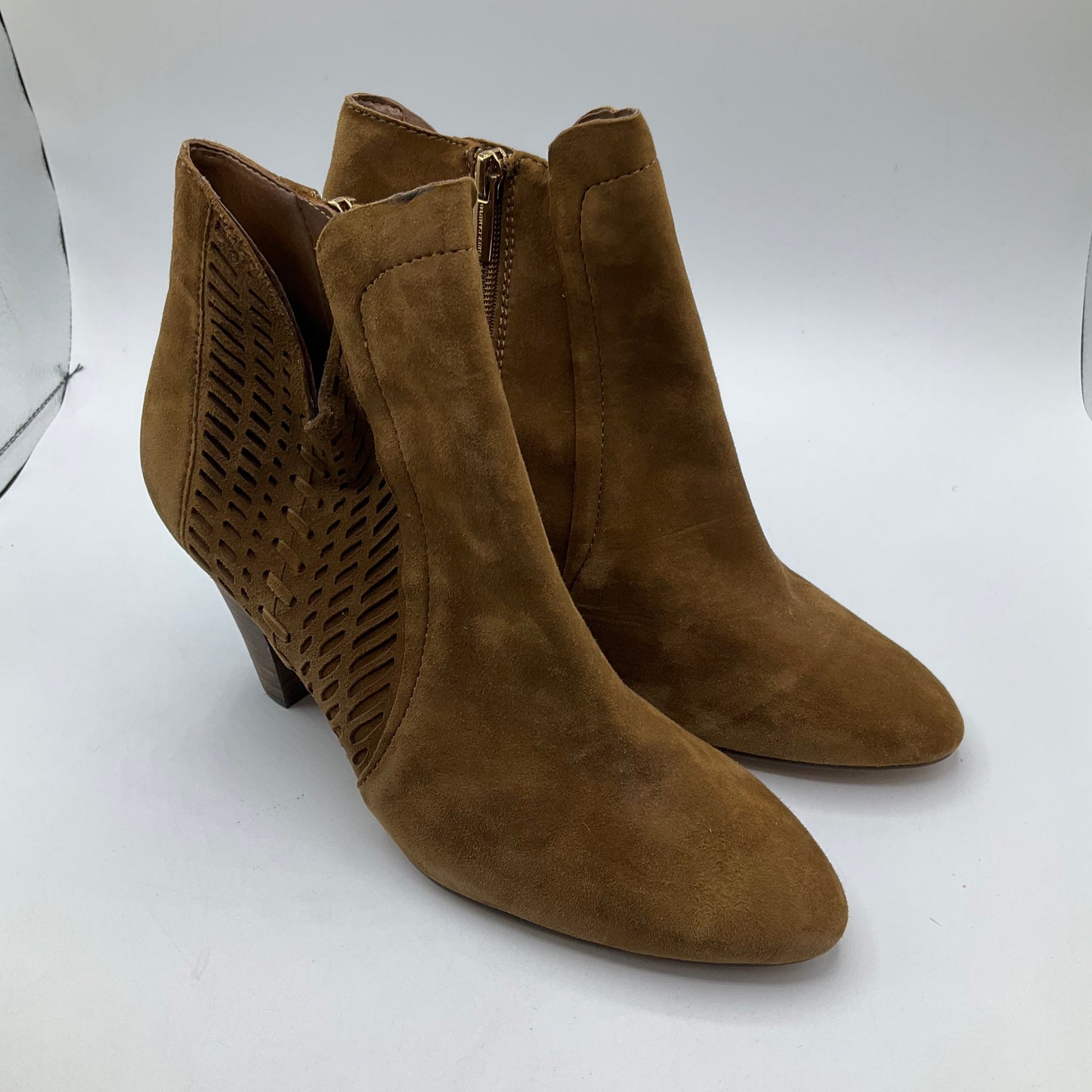 Boots Ankle Heels By Vince Camuto In Tan, Size: 8