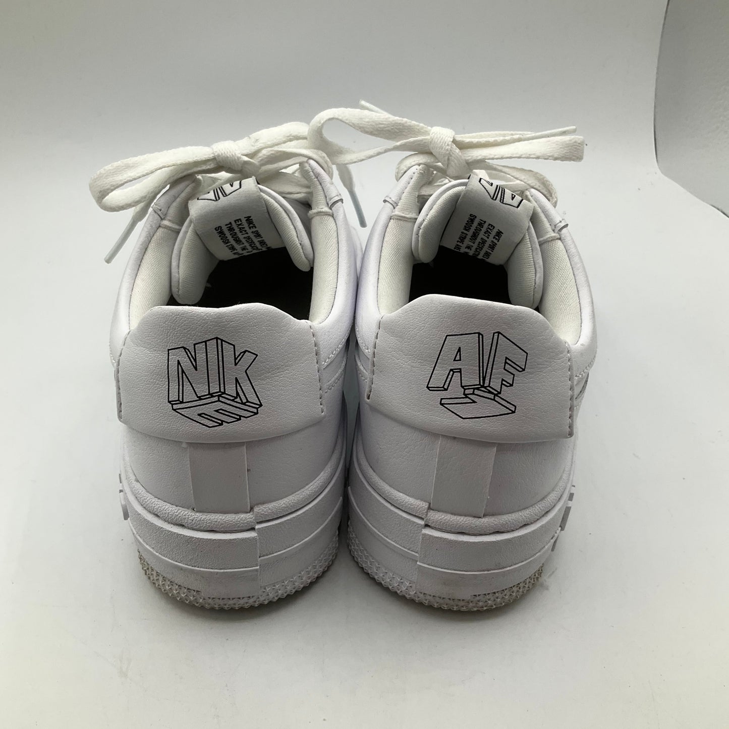 Shoes Athletic By Nike In White, Size: 7