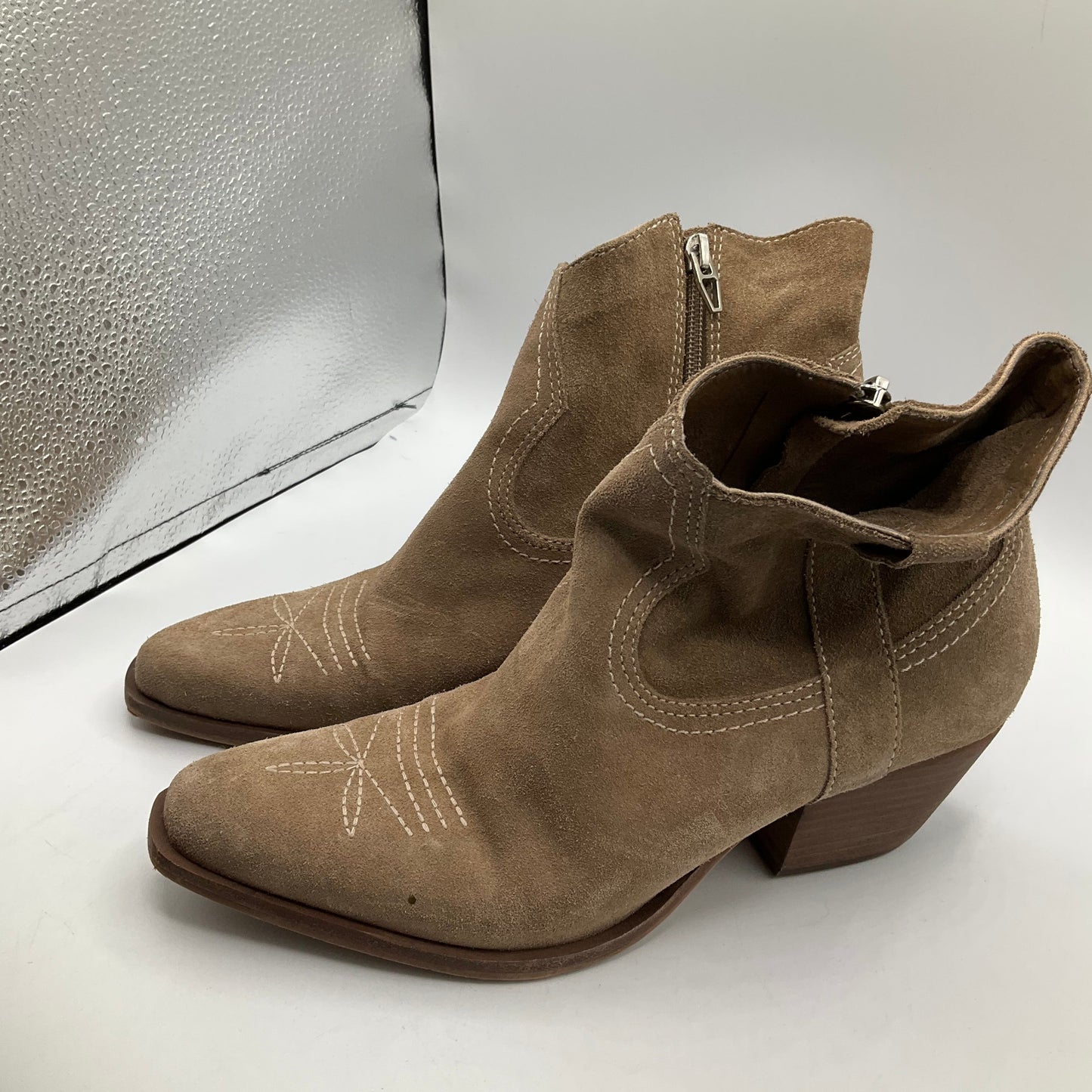 Boots Ankle Heels By Dolce Vita In Tan, Size: 9.5