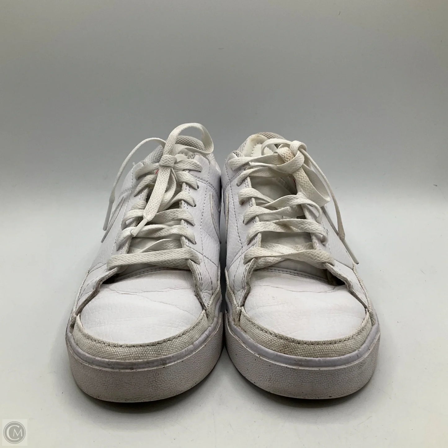 Shoes Sneakers By Nike In White, Size: 6