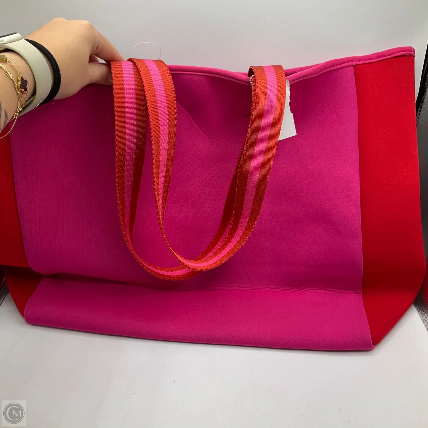 Handbag By Summersalt, Size: Medium