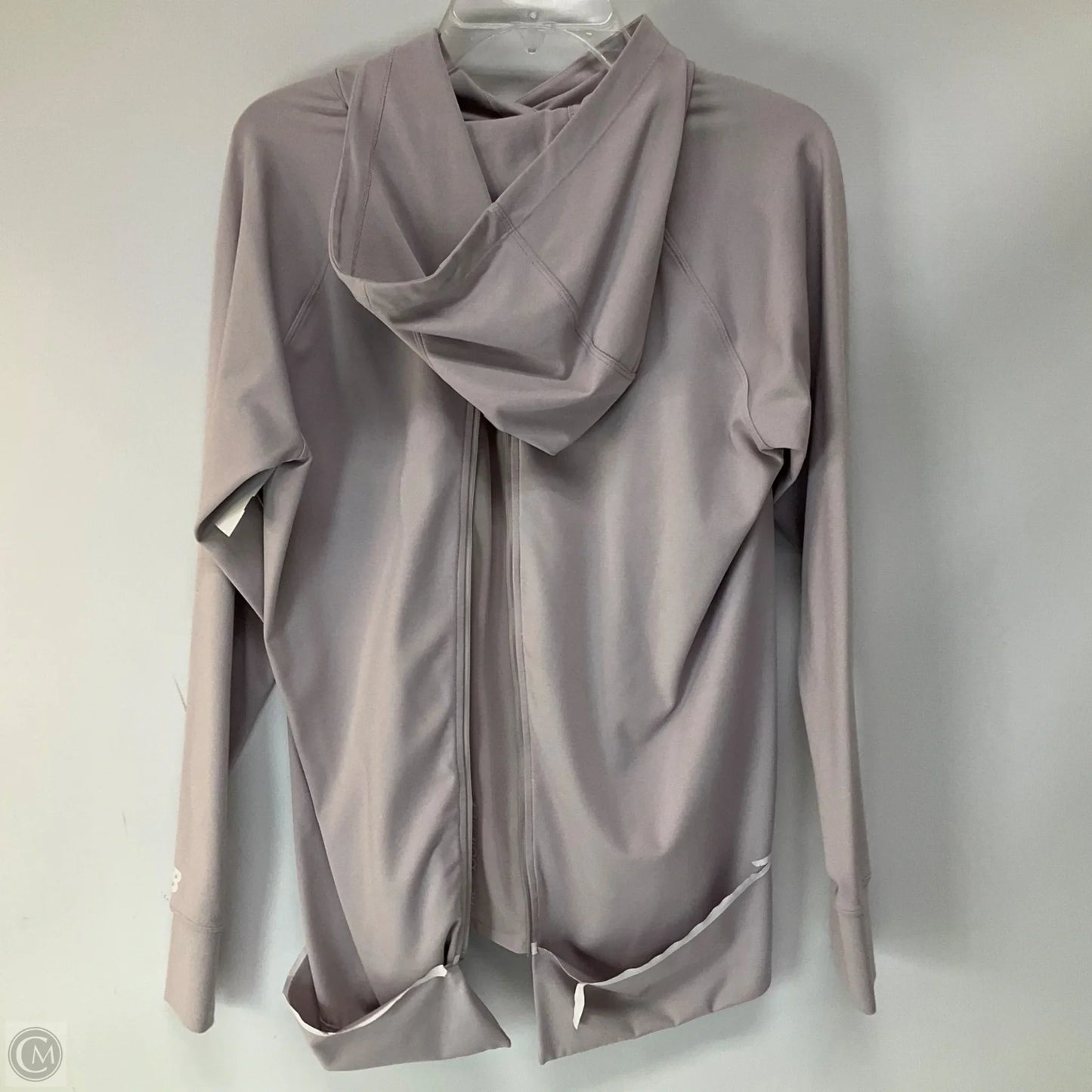 Athletic Top Long Sleeve Hoodie By New Balance In Grey, Size: M