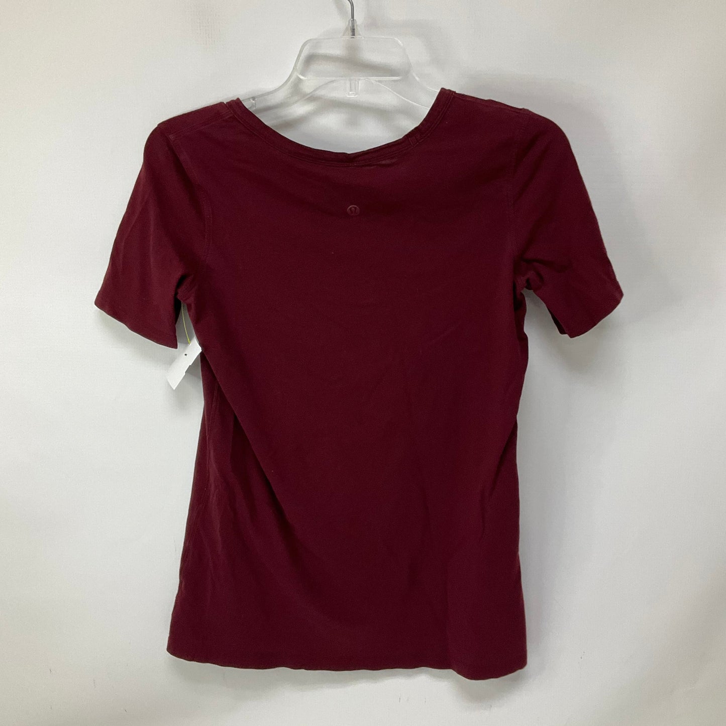 Athletic Top Short Sleeve By Lululemon In Red, Size: 4