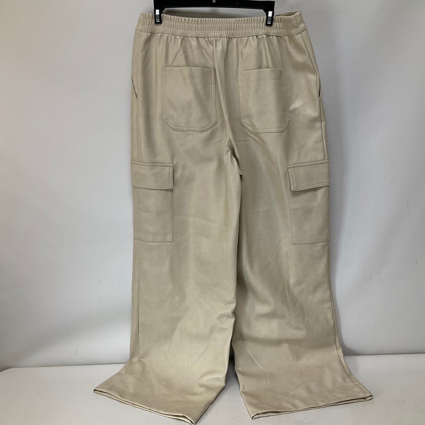 Cream Pants Cargo & Utility Avec Les Filles, Size M