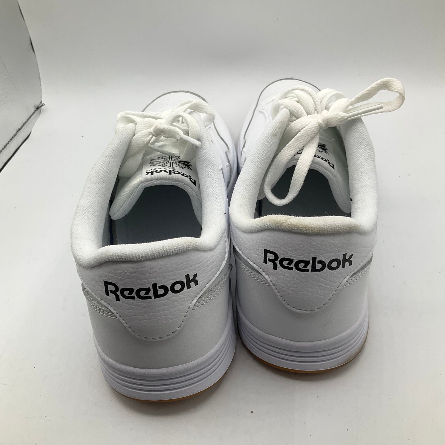 Shoes Sneakers By Reebok In White, Size: 13