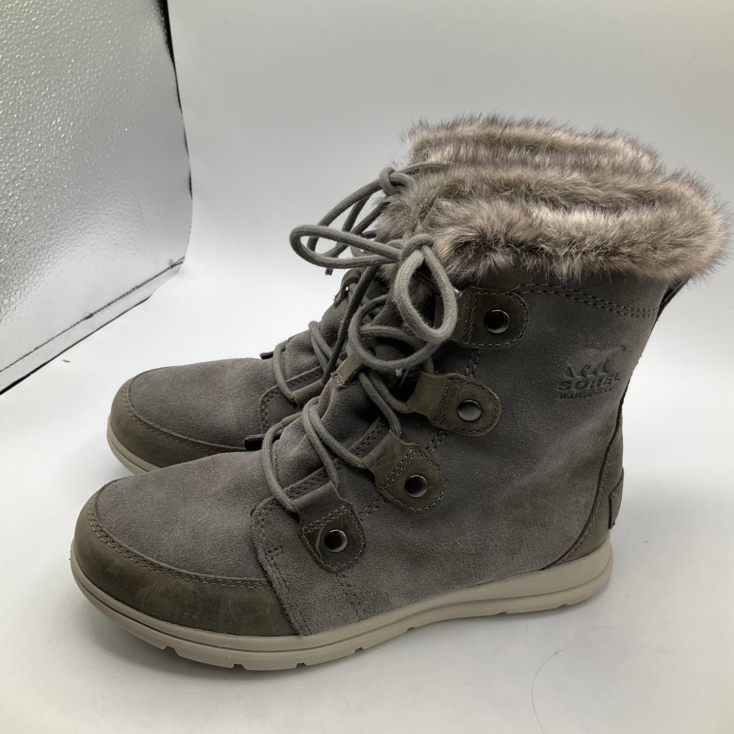 Boots Ankle Flats By Sorel In Grey, Size: 8